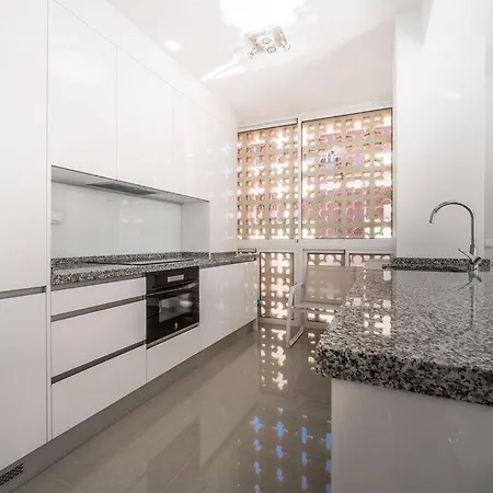 Stunning Gem With And Sea Views Appartement Fuengirola