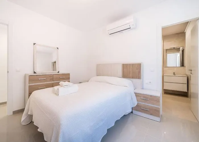 Appartement Stunning Gem With And Sea Views